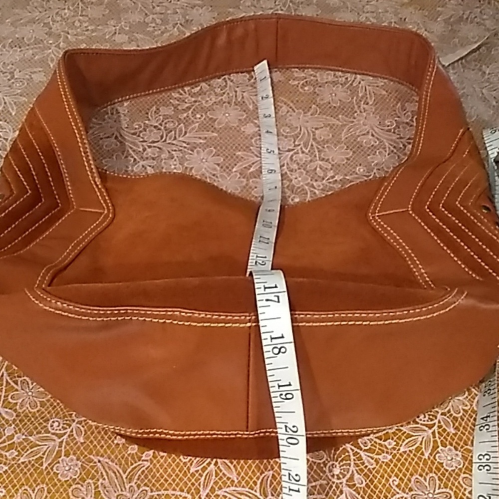 Handbag - Picture 7 of 8